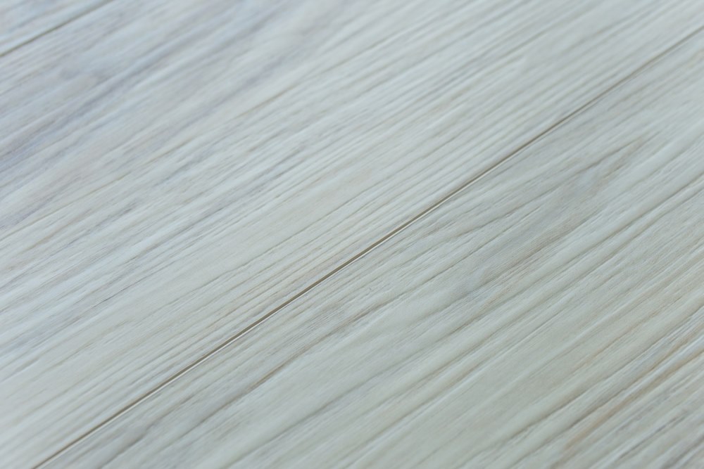 Замковая ПВХ плитка "Art Tile" Клён Жемчужный (1220*152*5 мм) — купить в Евпатории