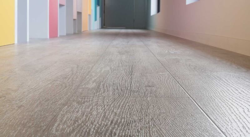 Линолеум бытовой "IVC" Woodlike Cousteau W06 (3м) — купить в Евпатории