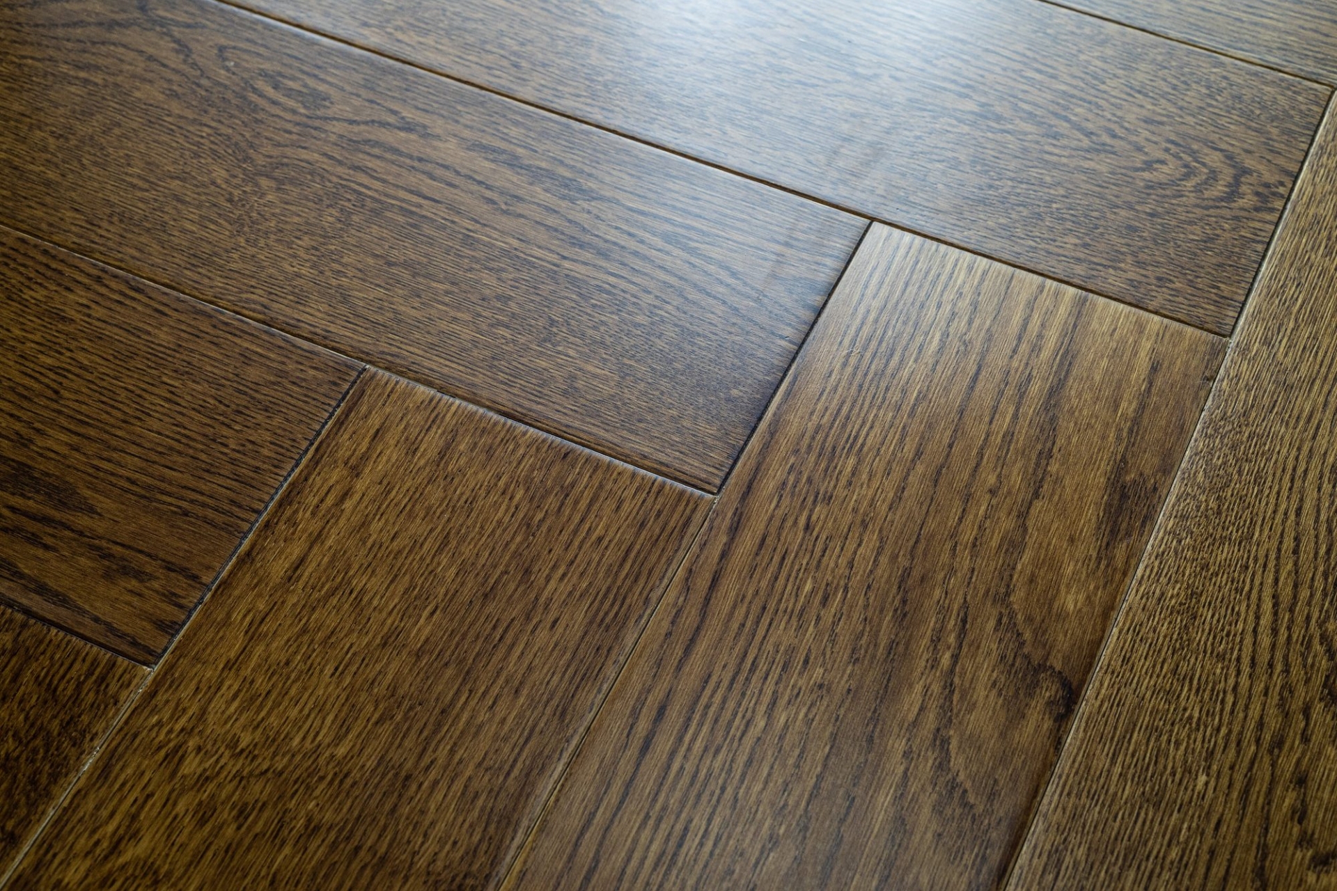 Инженерный паркет «Damy Floor» Ореховый (укладка елочкой) — купить в Евпатории