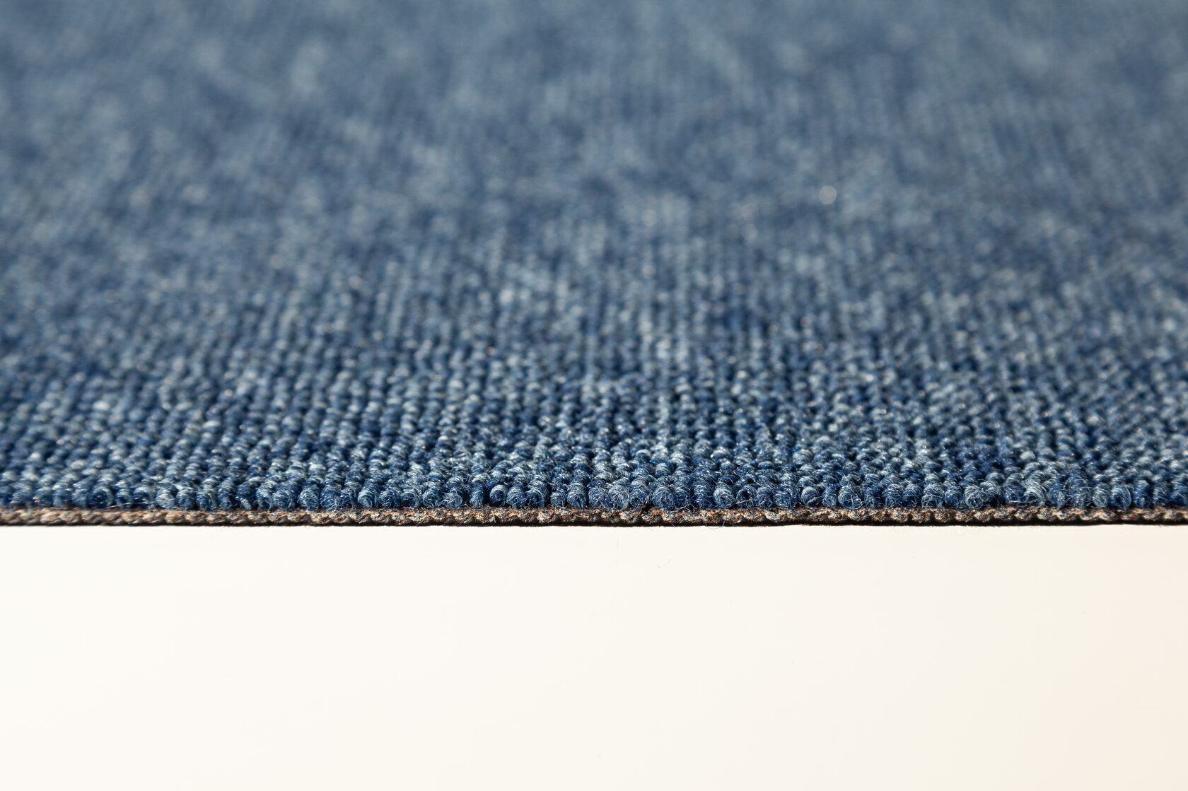 Ковровая плитка "Bonkeel" Space Blue (500*500*5,9 мм) — купить в Евпатории