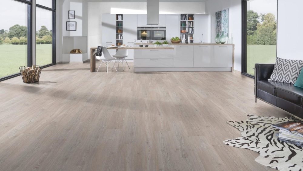 Ламинат Дуб Белый Масляный 33 класс "Krono original" Forte Classic 5552 oak (1285*192*8 мм) — купить в Евпатории