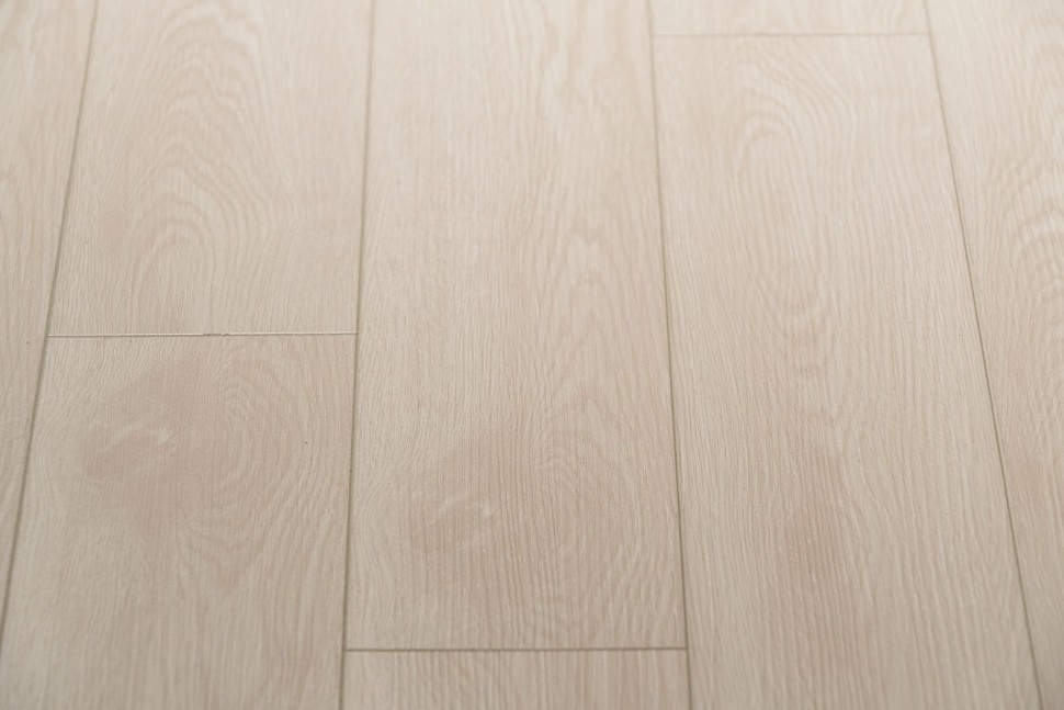 Виниловый ламинат "Bonkeel" Style Дуб Фокси (1200*125*4 мм) — купить в Евпатории